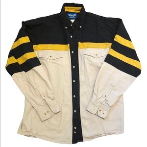 Vintage Wrangler Button Up - Size M